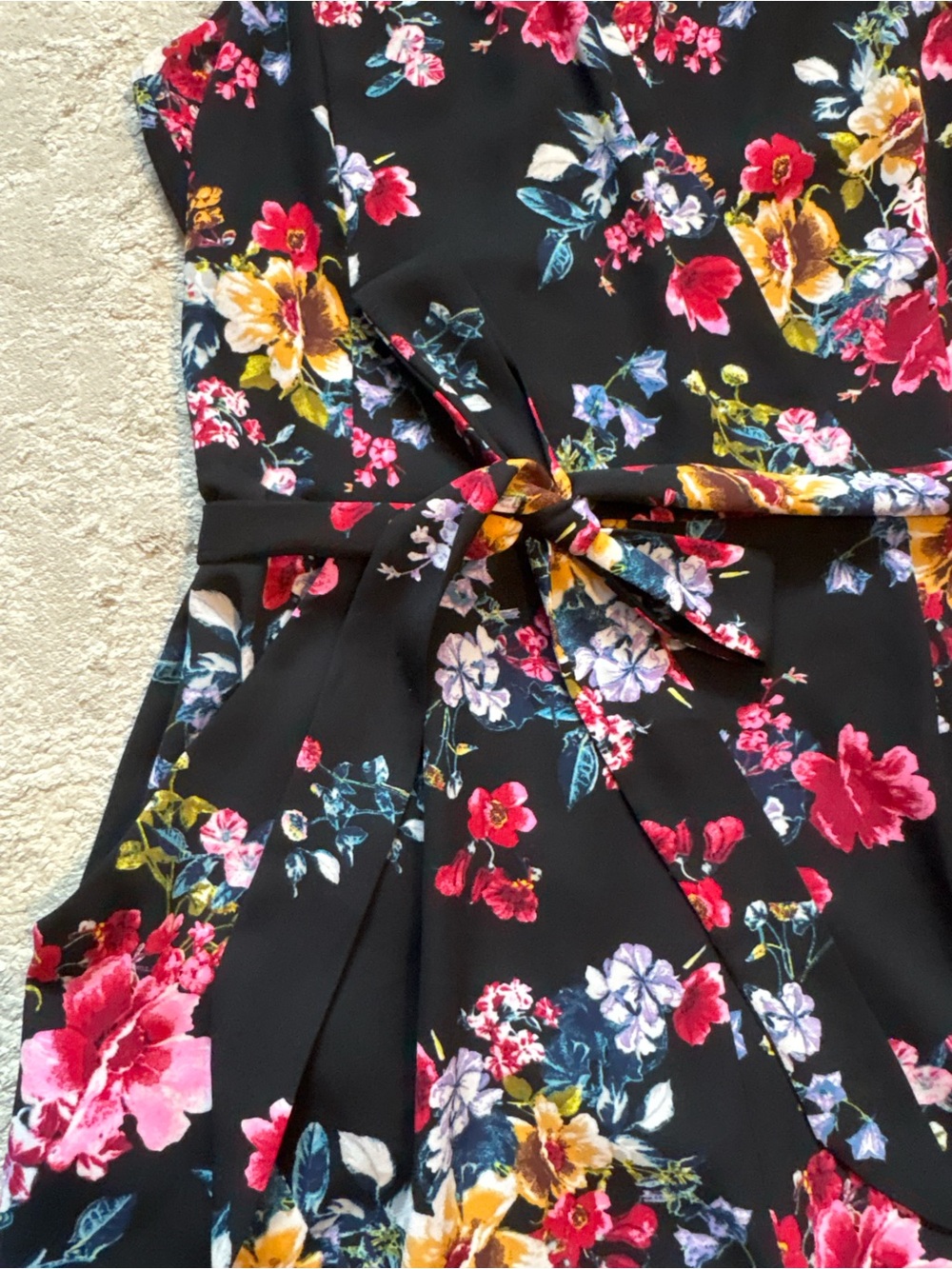 Express Floral Halter Tie Waist Romper With Pockets Size 6 - Picture 4 of 11